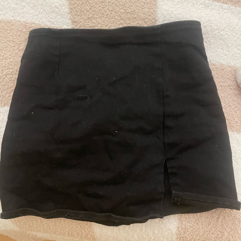Forever 21 black mini skirt
